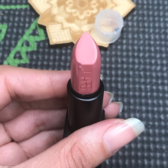 NARS Audacious Lipstick ‘Anita’ - Picture 6 of 11